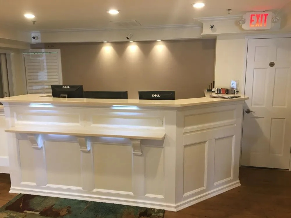 Lobby & Reception