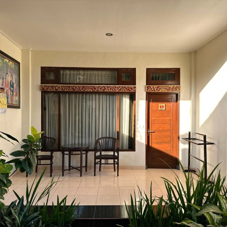 Brata Inn — 2