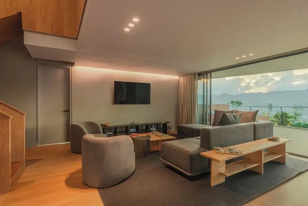 Grand room