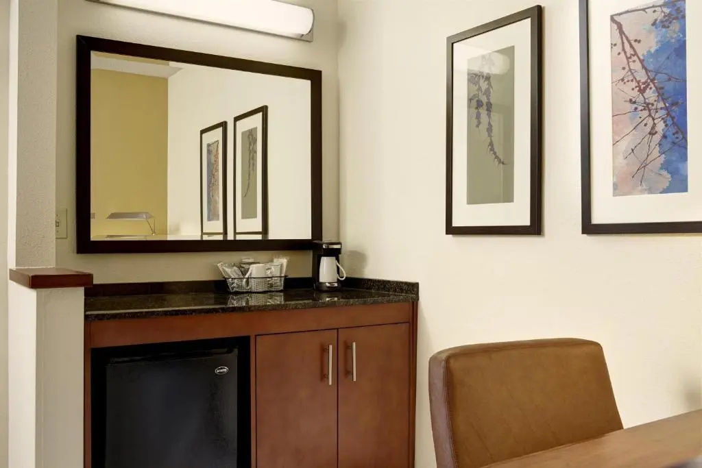 Double room (full double bed)