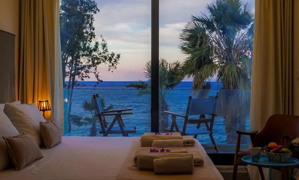 Beach & Waterfront