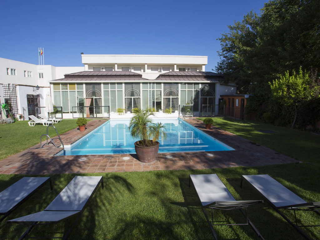 Oasis Cordoba Hotel