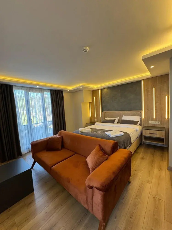 Superior Double room with balcony and with mountain view (full double bed)