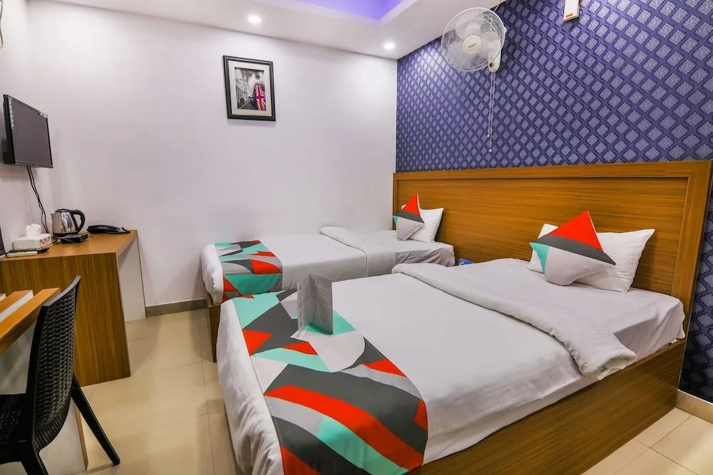 Fabhotel Avenue Inn