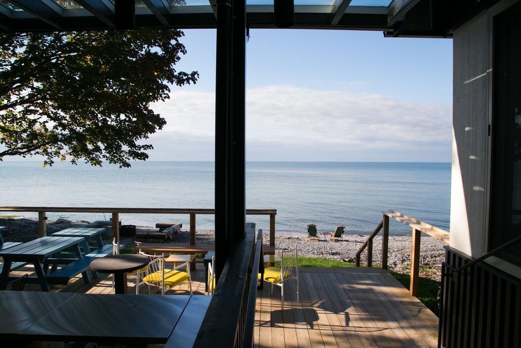 Beach & Waterfront