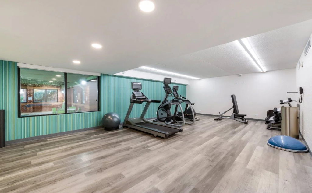 Holiday Inn Express Naperville by IHG - Général