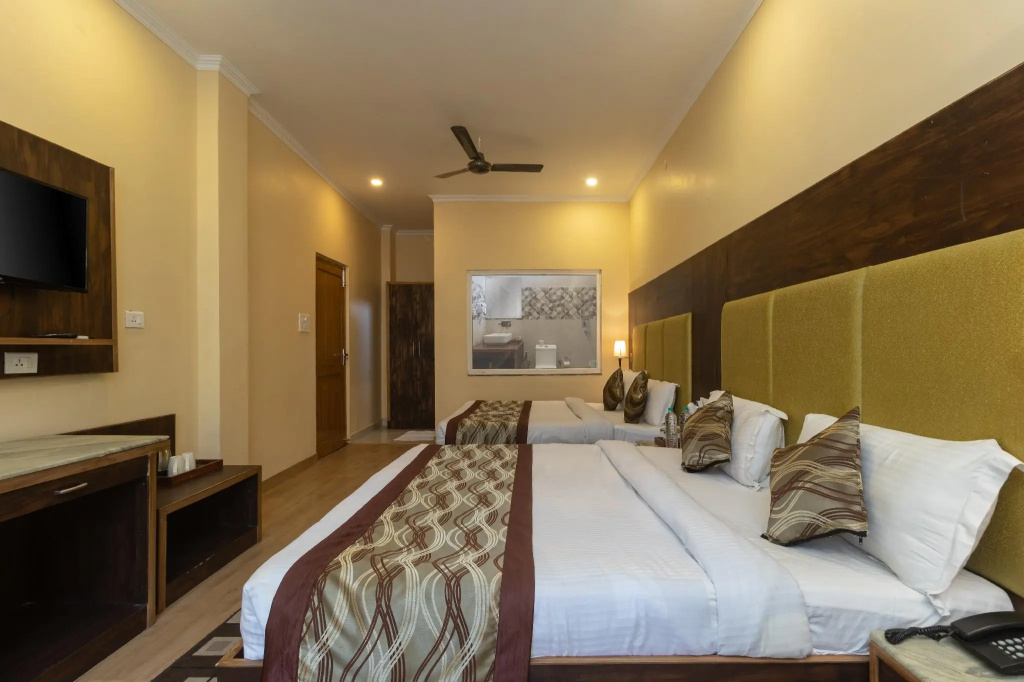 Standard Double Family room (full double bed)