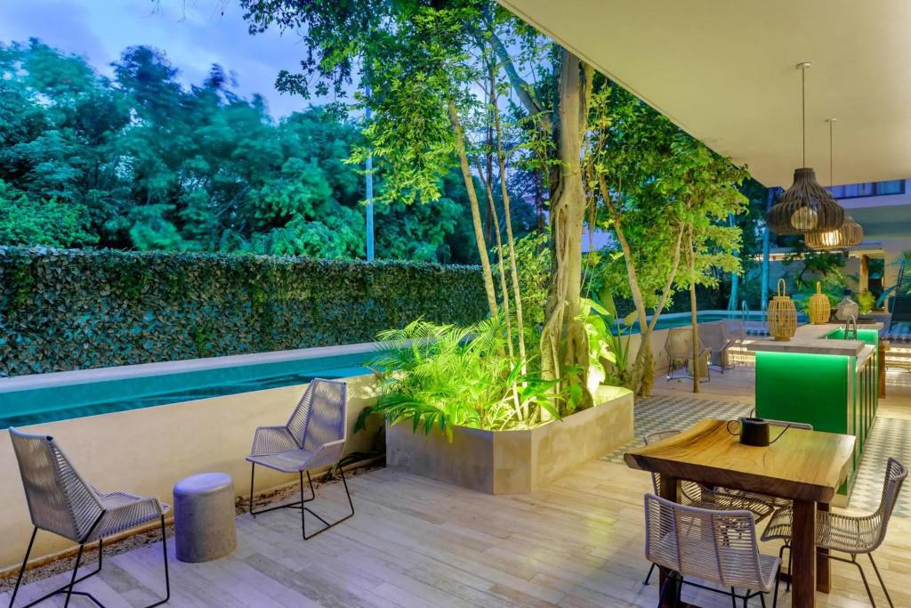 106 Beautiful Garden Apartment with Private Pool
