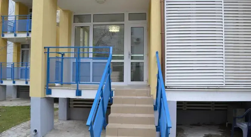 Peevi Apartments