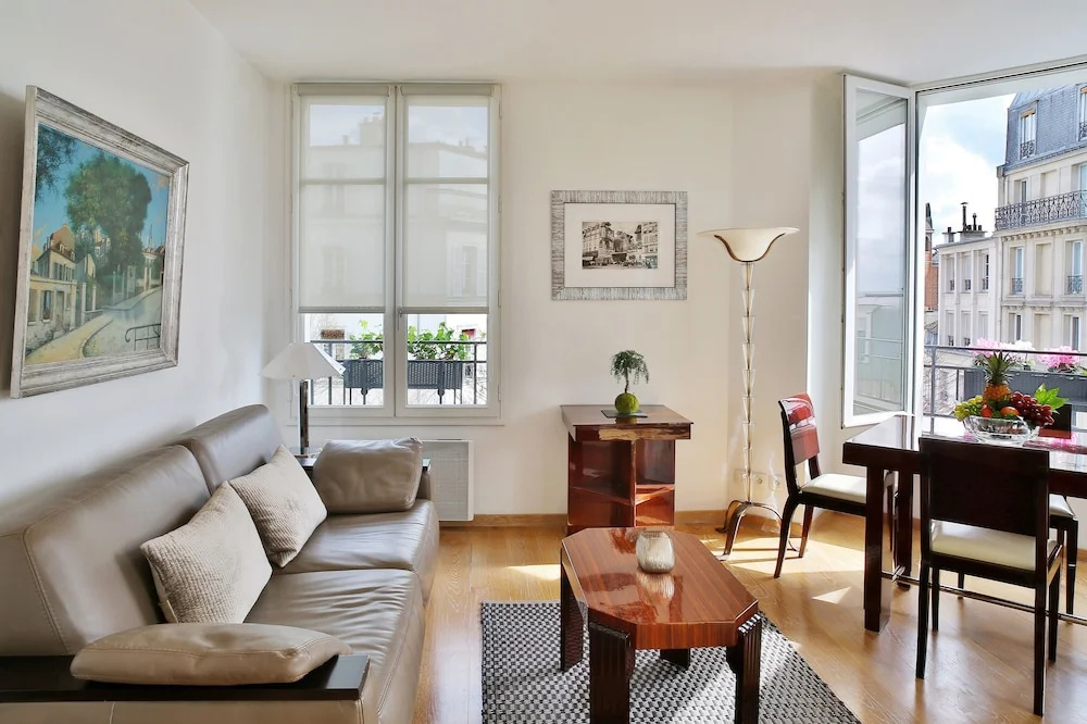 Montmartre Residence 81