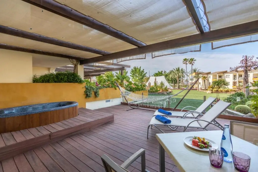 Zafiro Tropic - Chambres