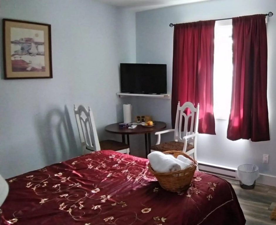 Entire Suite B&B At Cozy Private Retreat for 2 Guests J-3