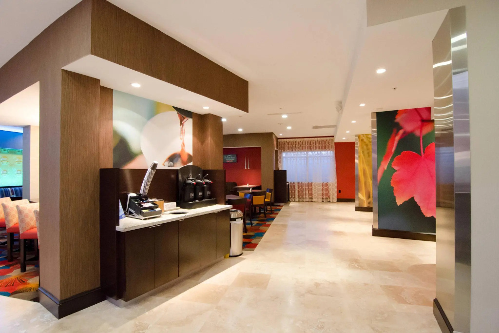Lobby & Reception