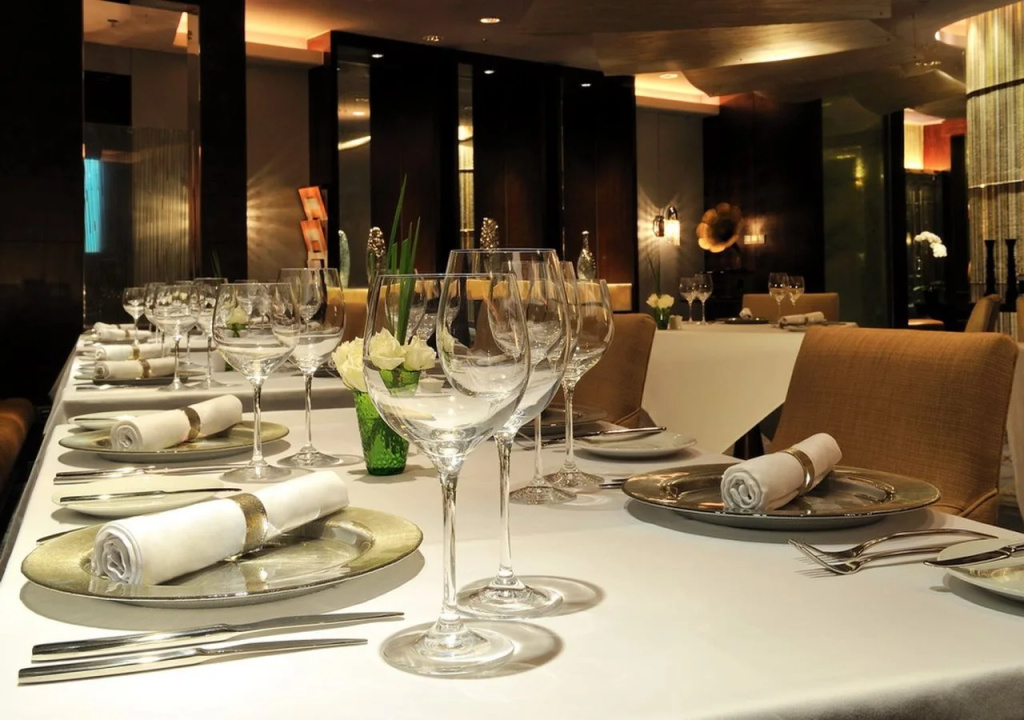 Food & Beverage