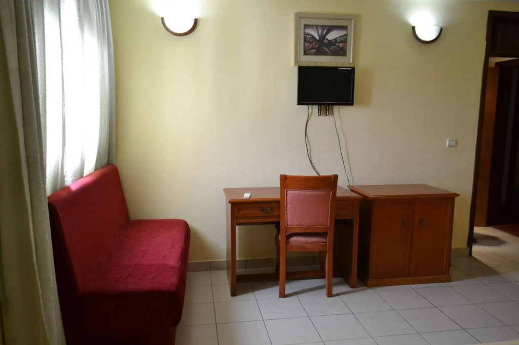 Peninsula Plaza Hotel - Général