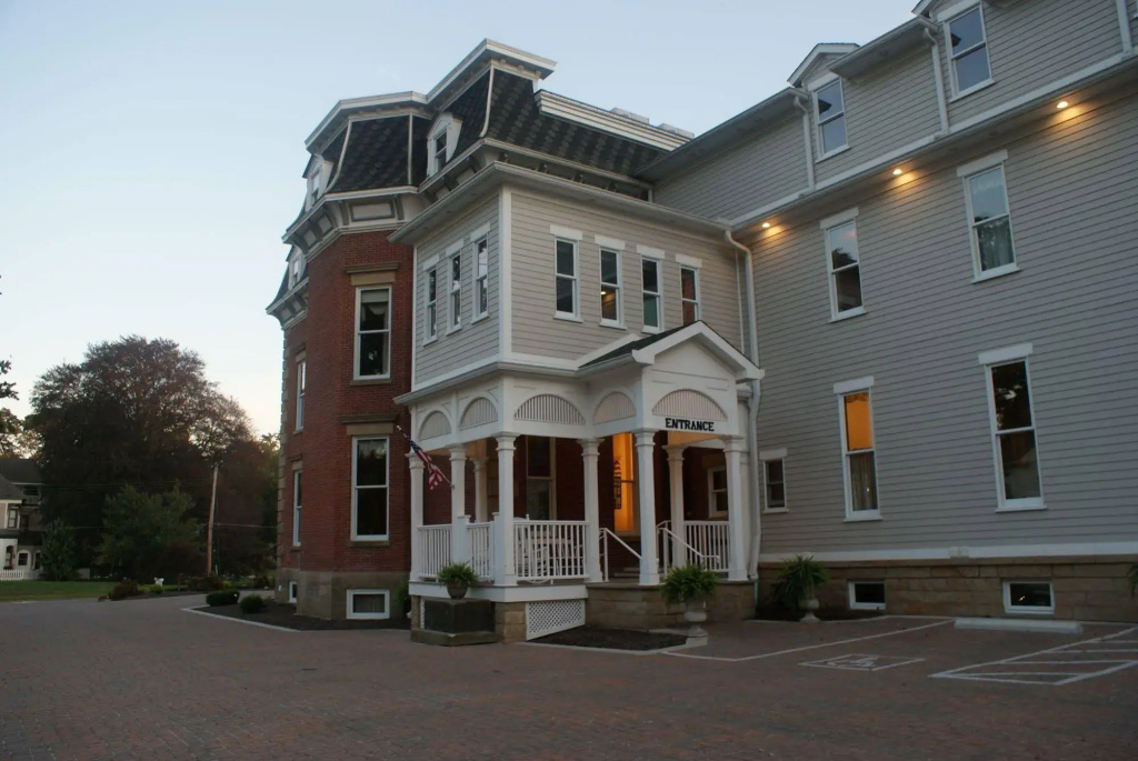 Steele Mansion