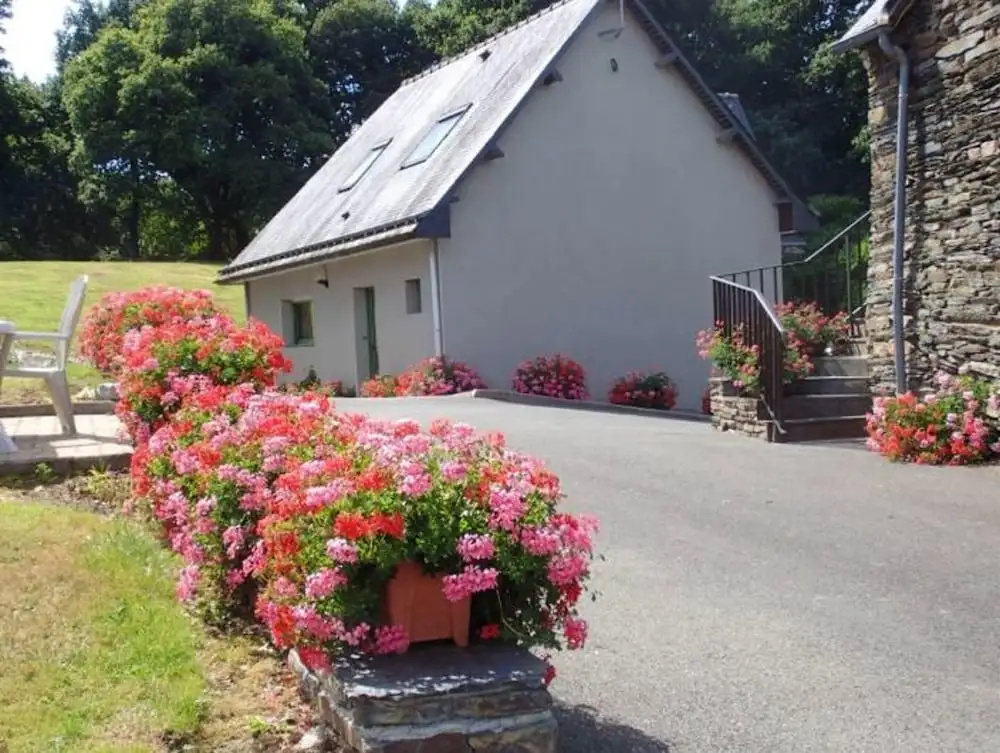 House With 3 Bedrooms in Laniscat, With Furnished Garden and Wifi - 50 km From the Beach