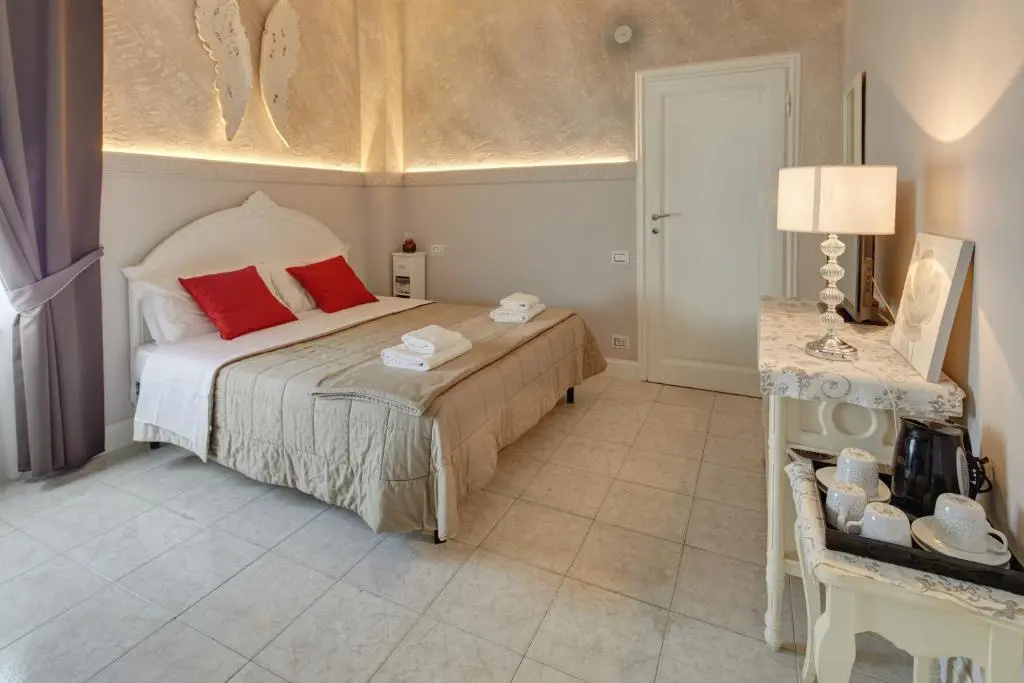Superior Double room (full double bed)