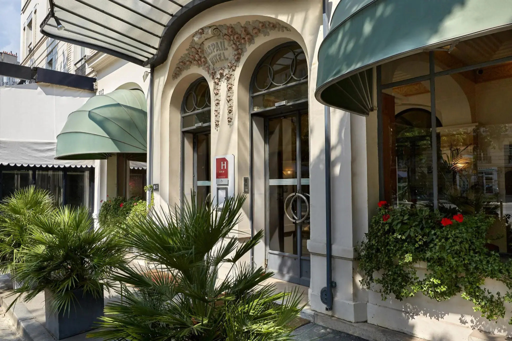 Hôtel Raspail Montparnasse