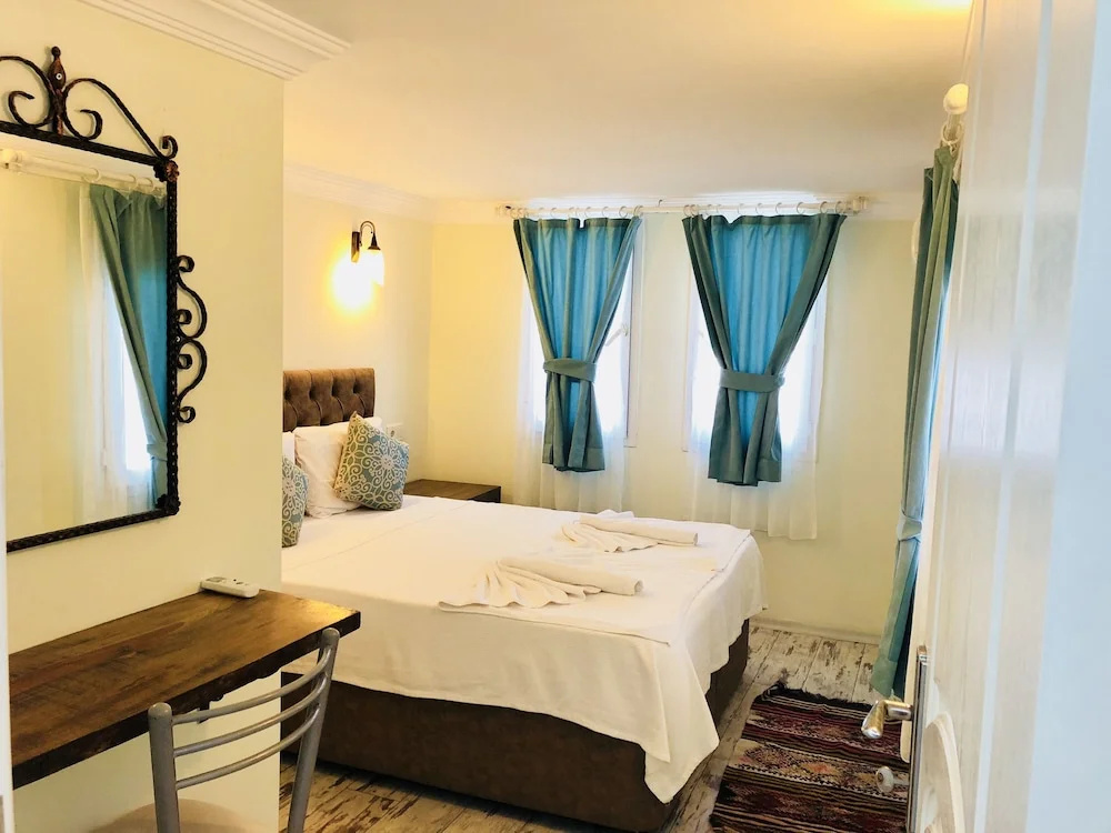Comfort Double room with balcony and with view (full double bed)