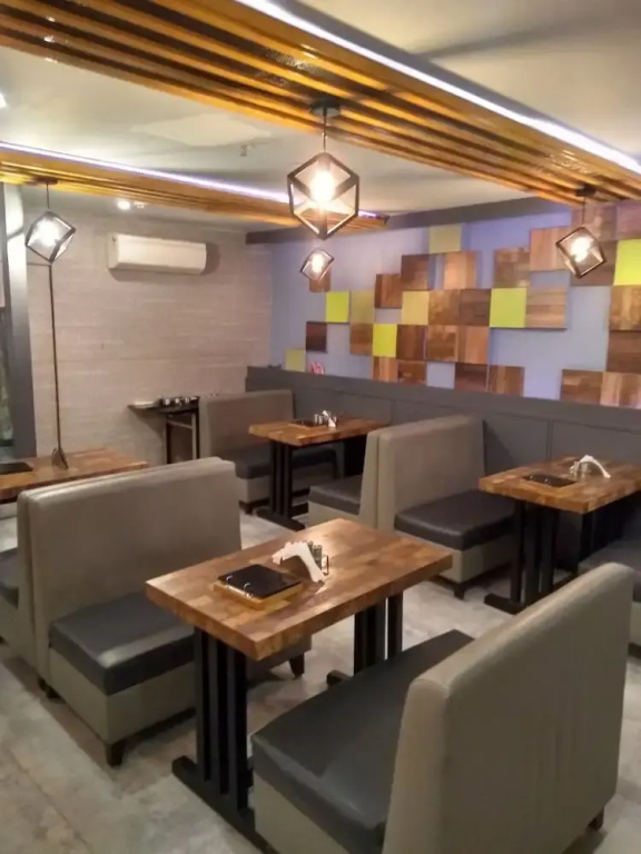 Food & Beverage