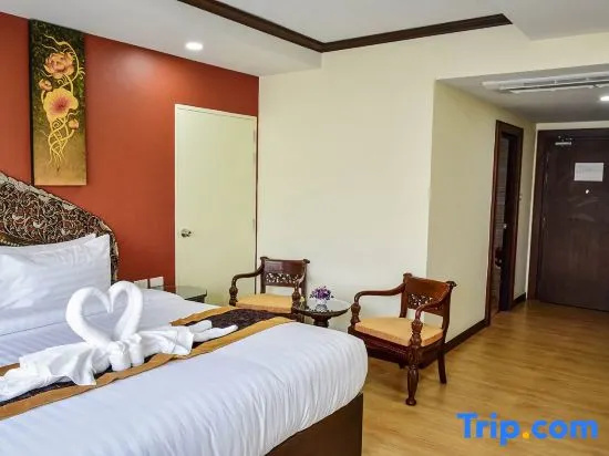 White Boutique Hotel and Spa Room Type - Deluxe King Room