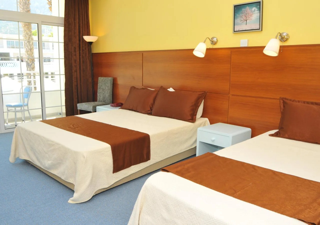 Hotel photo 1