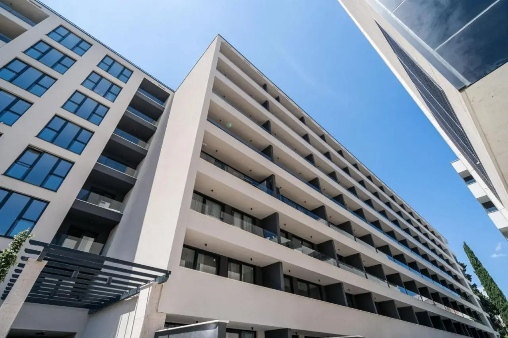 M&P- Lovely 1-bedroom condo with free parking