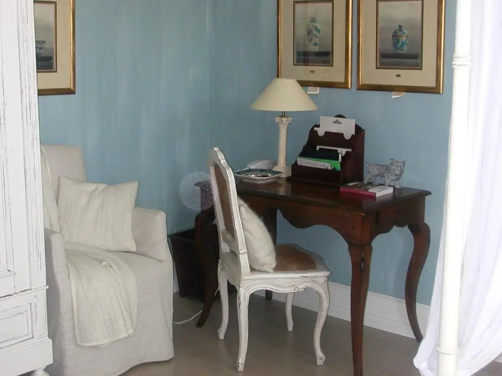 Superior room with balcony and with garden view