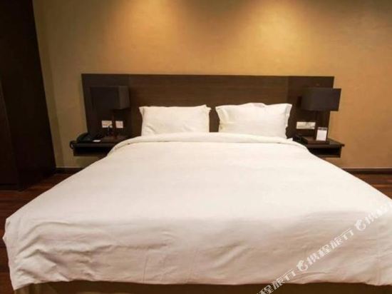 Lazenda Hotel