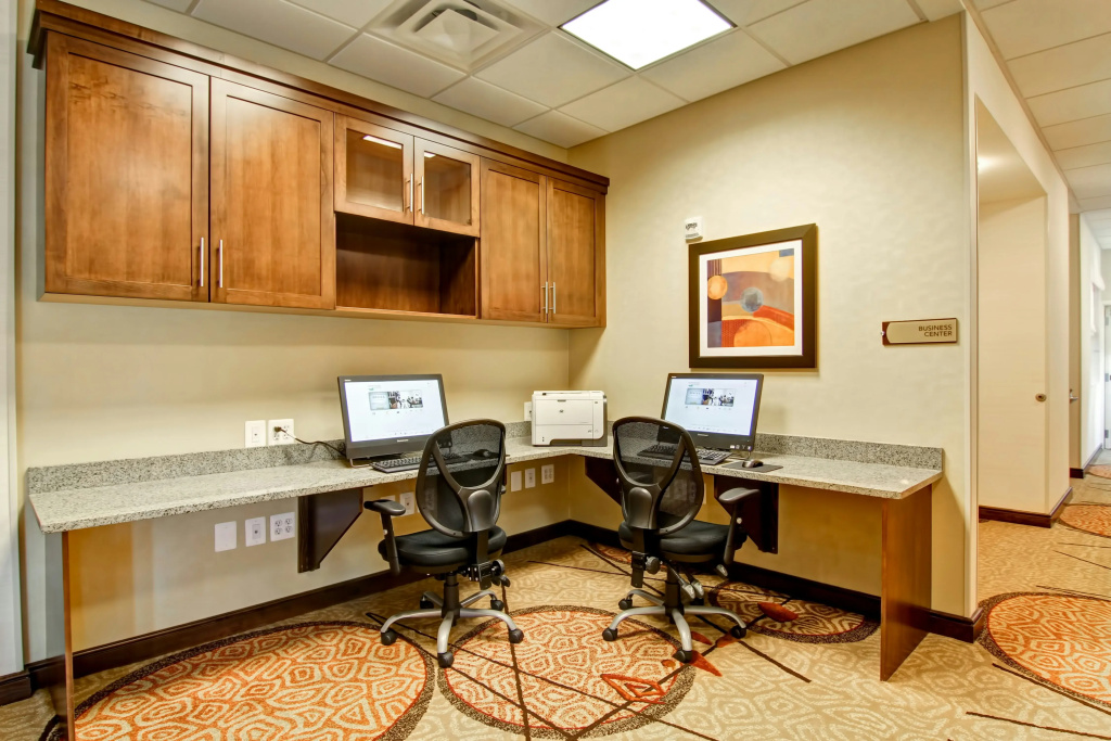 Homewood Suites by Hilton Woodbridge - Général