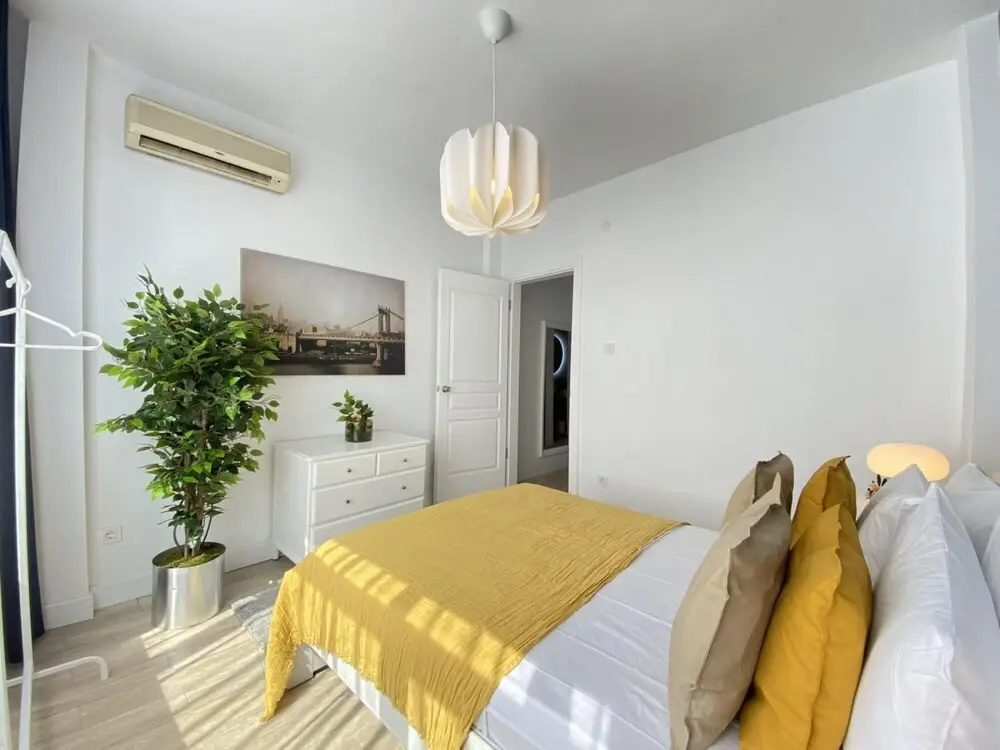 Central and Modern Flat in Cihangir