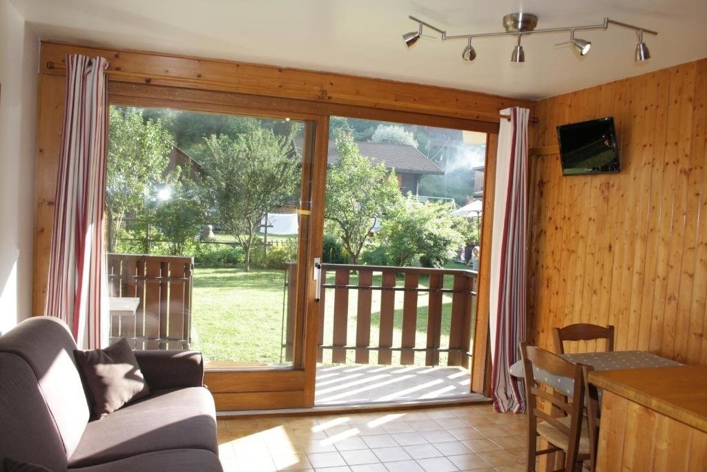 Balcony & Terrace