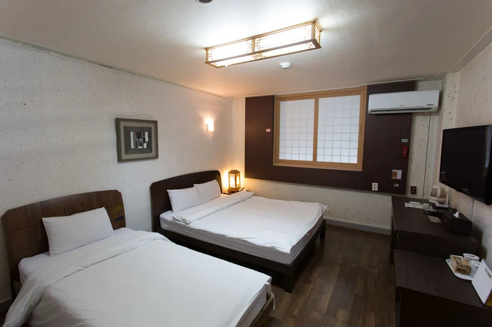 Benikea Jeonju Hansung Tourist Hotel - фото 4