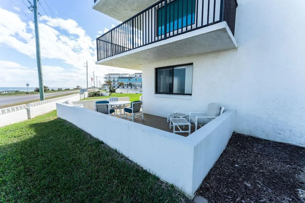 Maria's Lovely Beachfront home