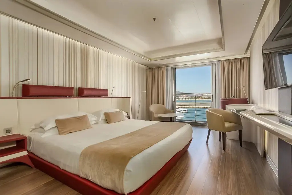 Superior room