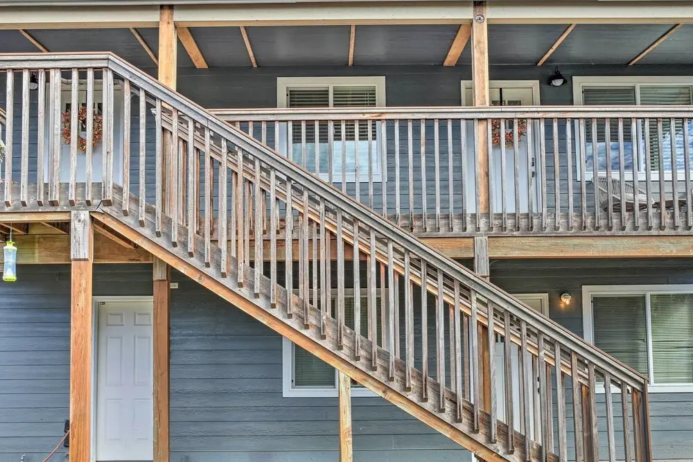 Bright Buckley Apartment in the Heart of Town