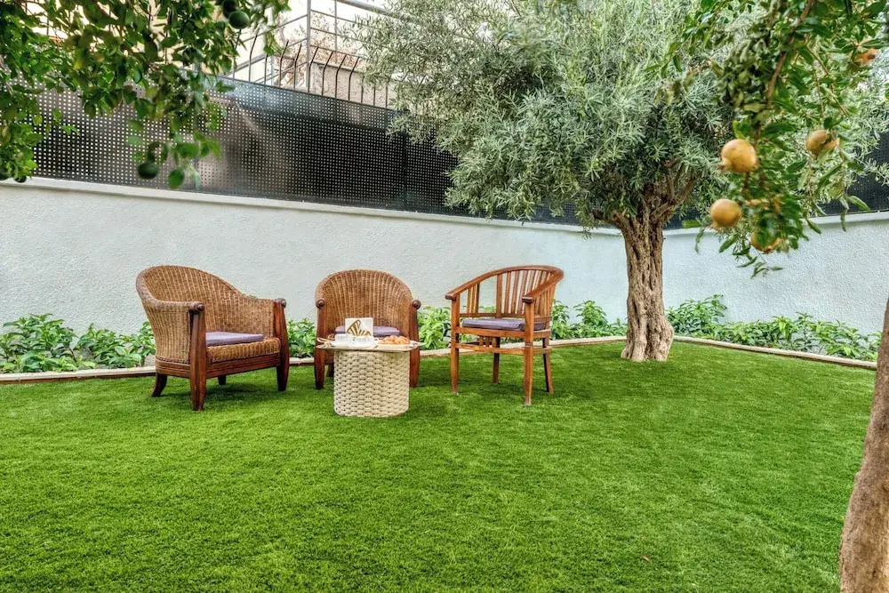 Voula Luxury Modern Living with Garden