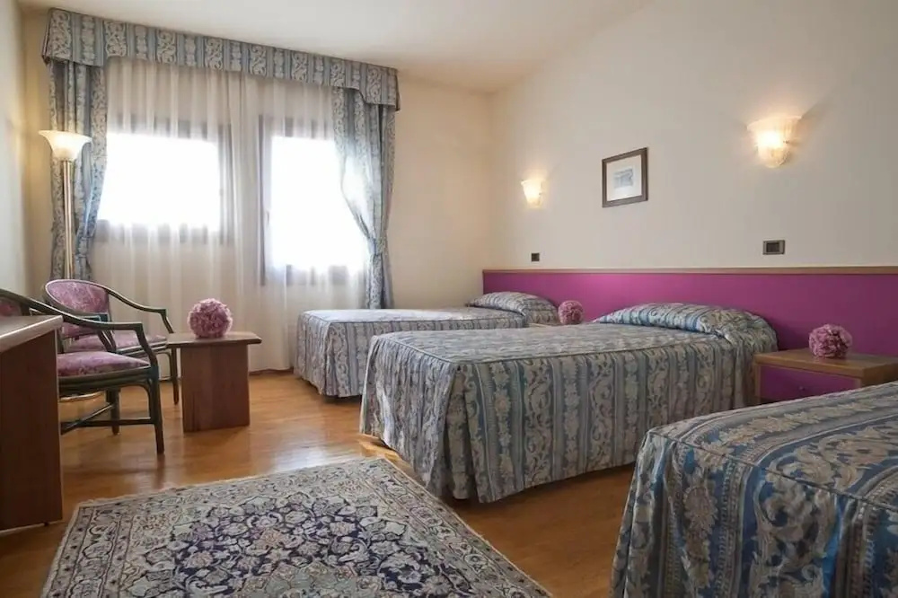 Hotel photo 26