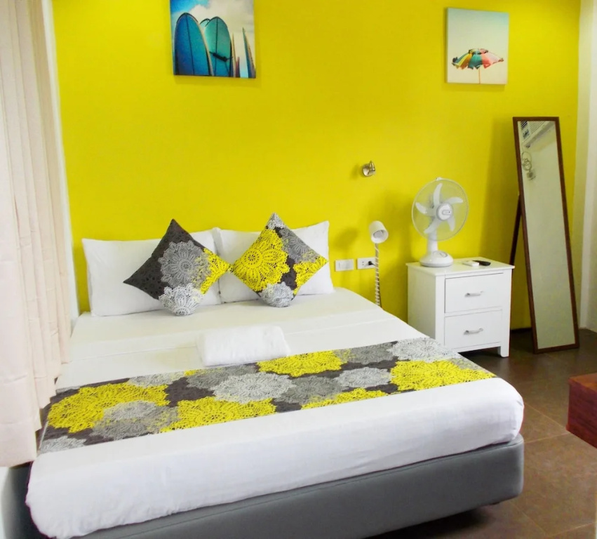 Deluxe Double room with land view (full double bed)