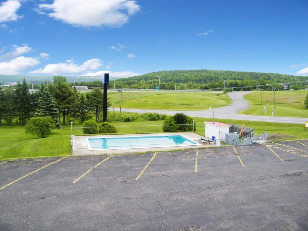 Econo Lodge - фото 14