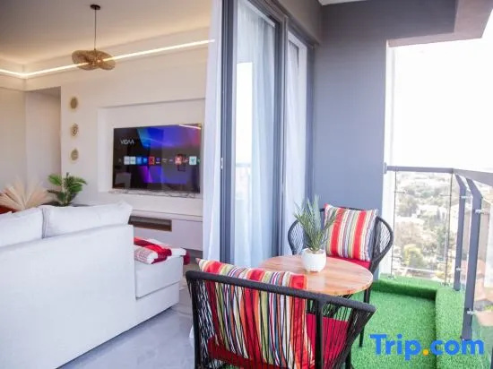 Modern 2 Bed, 2 Bath with Gym & Pool Kilimani