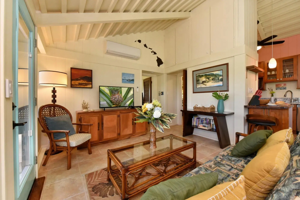 International Colony Club 34 Cottage