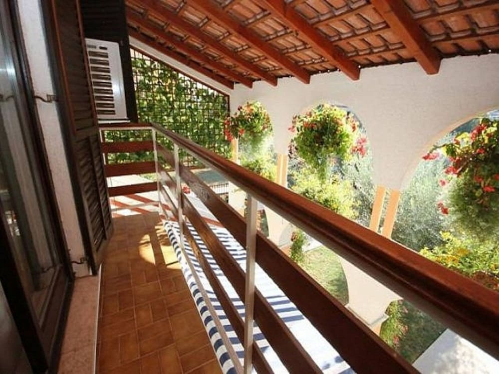 Apartments Matohanac
