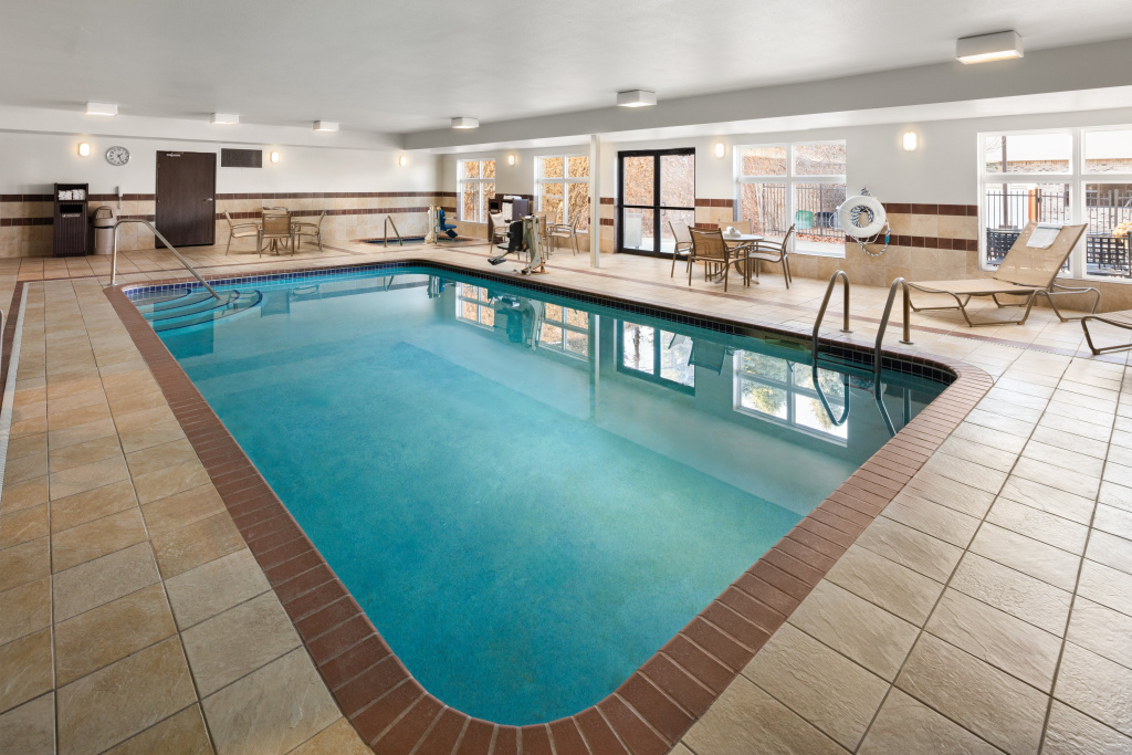 Holiday Inn Express & Suites Cherry by IHG - Général