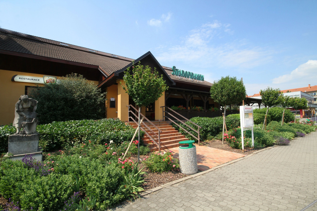 Hotel Straznice