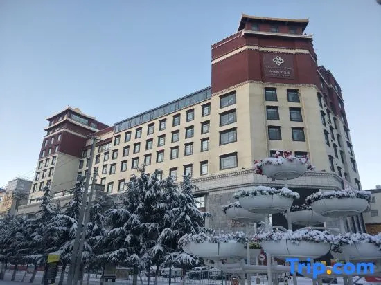 Qomo Langzong Hotel