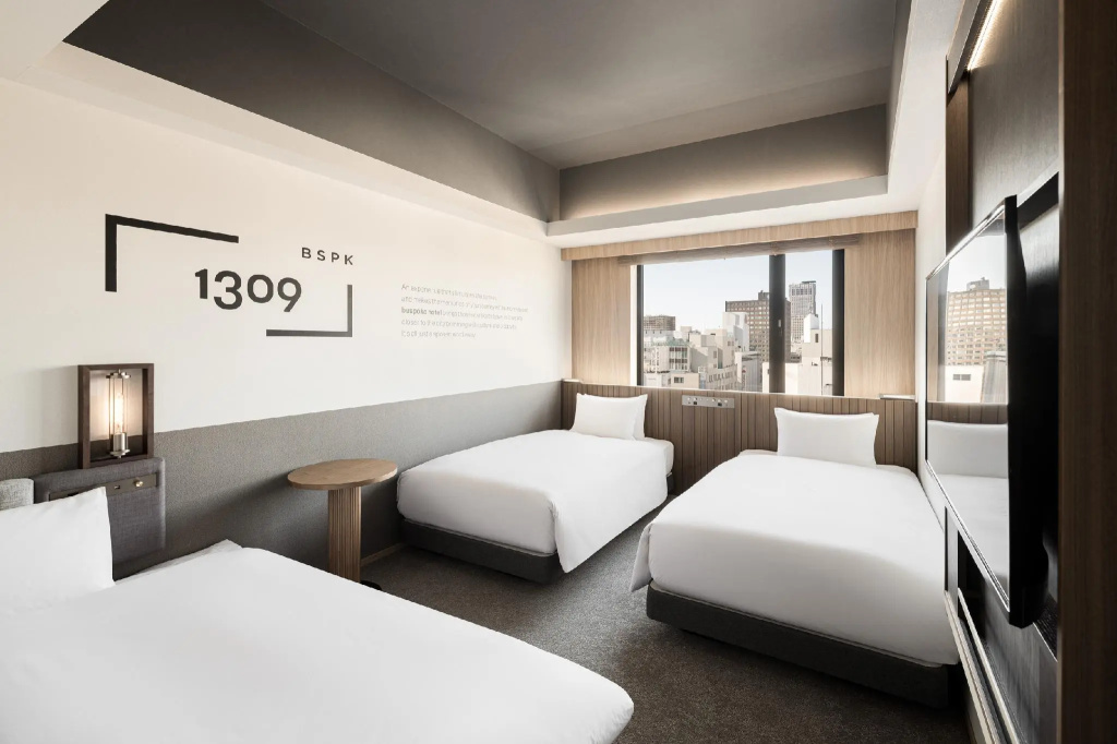 Standard Triple room