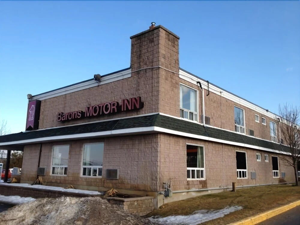 Barons Motor Inn