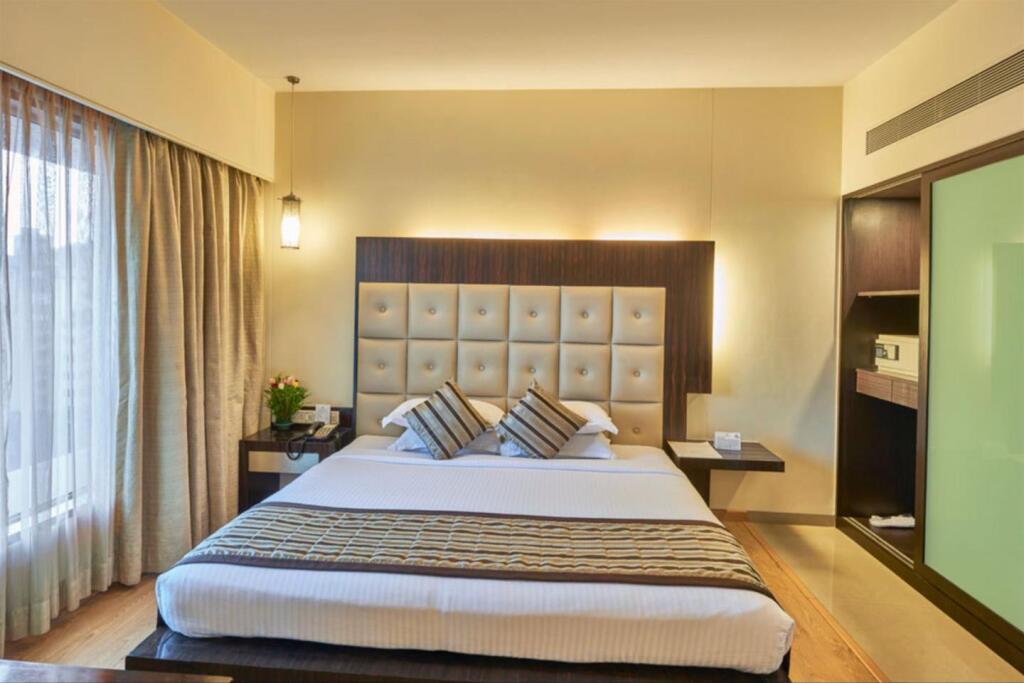 Krishna Palace Hotel - Rooms | Restaurants | Banquets by null